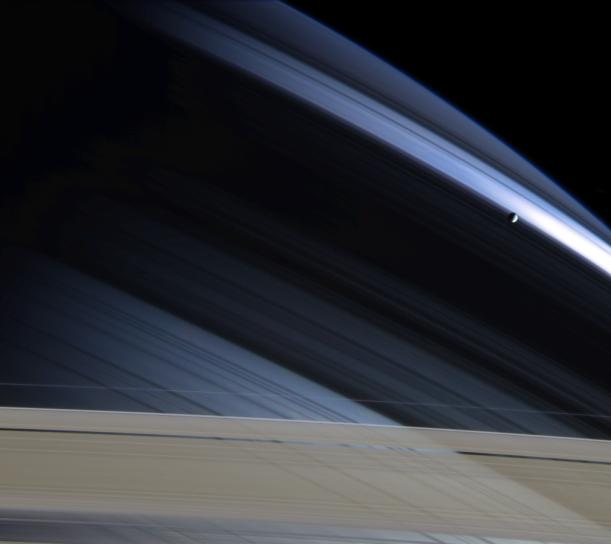 mimas.jpg (20092 bytes)