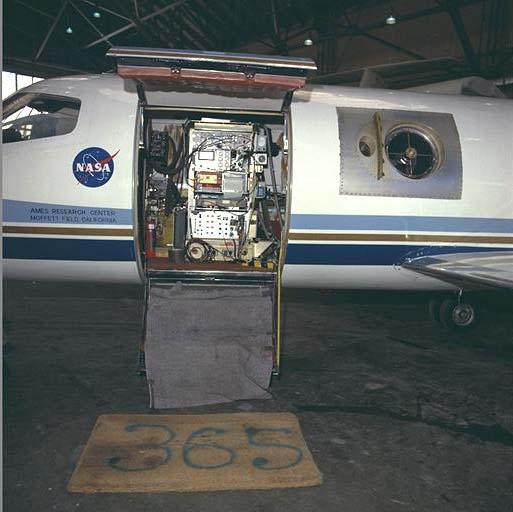 Telescope mounted in Lear Jet